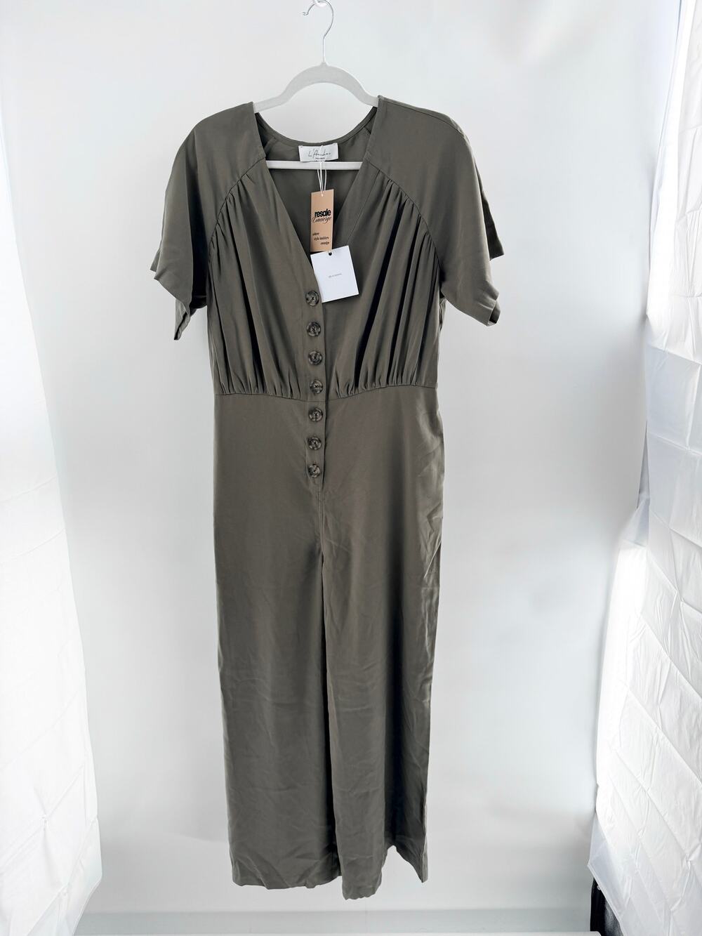 NWT L'Academie Short Sleeve V-Neck Button-Up Wide Leg jumpsuit Green Womens M